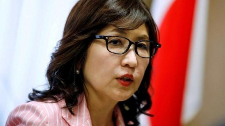 Menhan Perempuan Jepang Ini Tuai Kontroversi